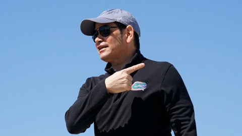 El secretario de Estado estadounidense, Marco Rubio, antes de partir hacia Israel en la Base Conjunta Andrews, Maryland-Foto: AFP