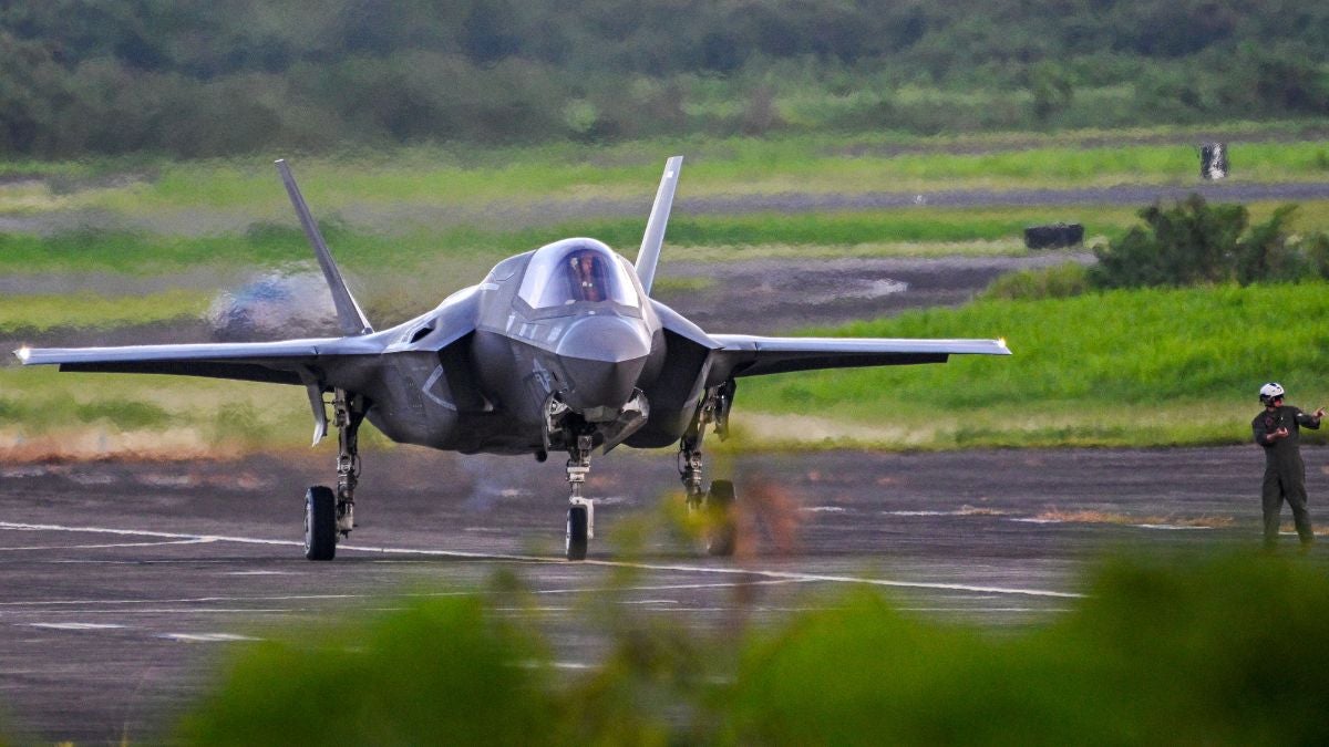 Un avión F-35-B de la Infantería de Marina de Estados Unidos aterriza en Puerto Rico - Foto AFP