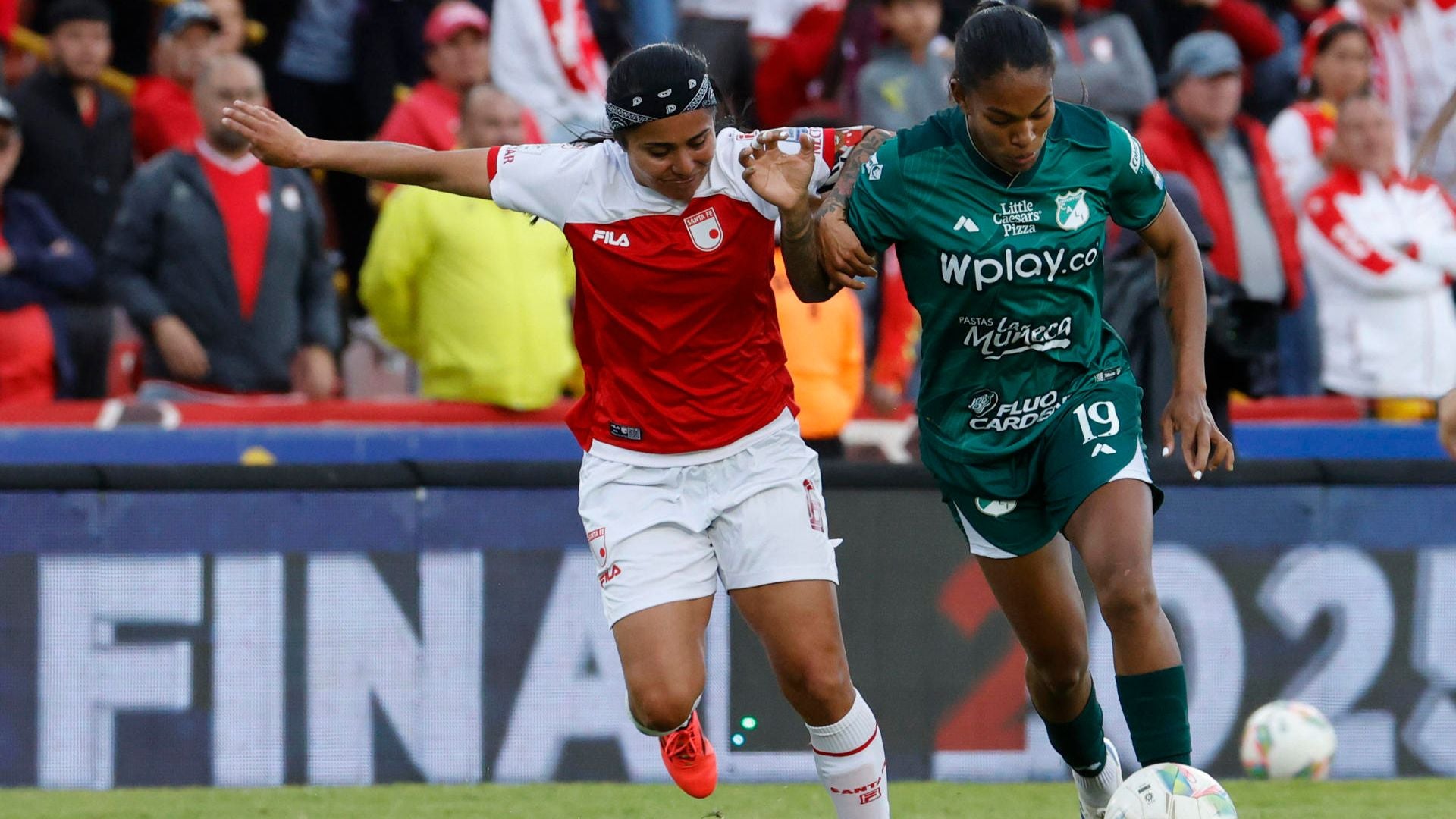Santa Fe se quedó con el juego de ida de la final de la Liga Femenina 2025 ante el Cali - Foto: EFE Santa Fe se quedó con el juego de ida de la final de la Liga Femenina 2025 ante el Cali - Foto: EFE