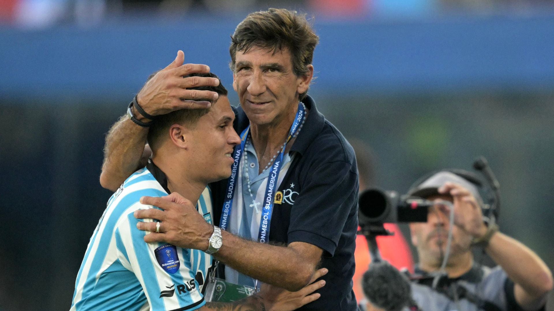 Gustavo Costas extraña a Juan Fernando Quintero - Foto: AFP