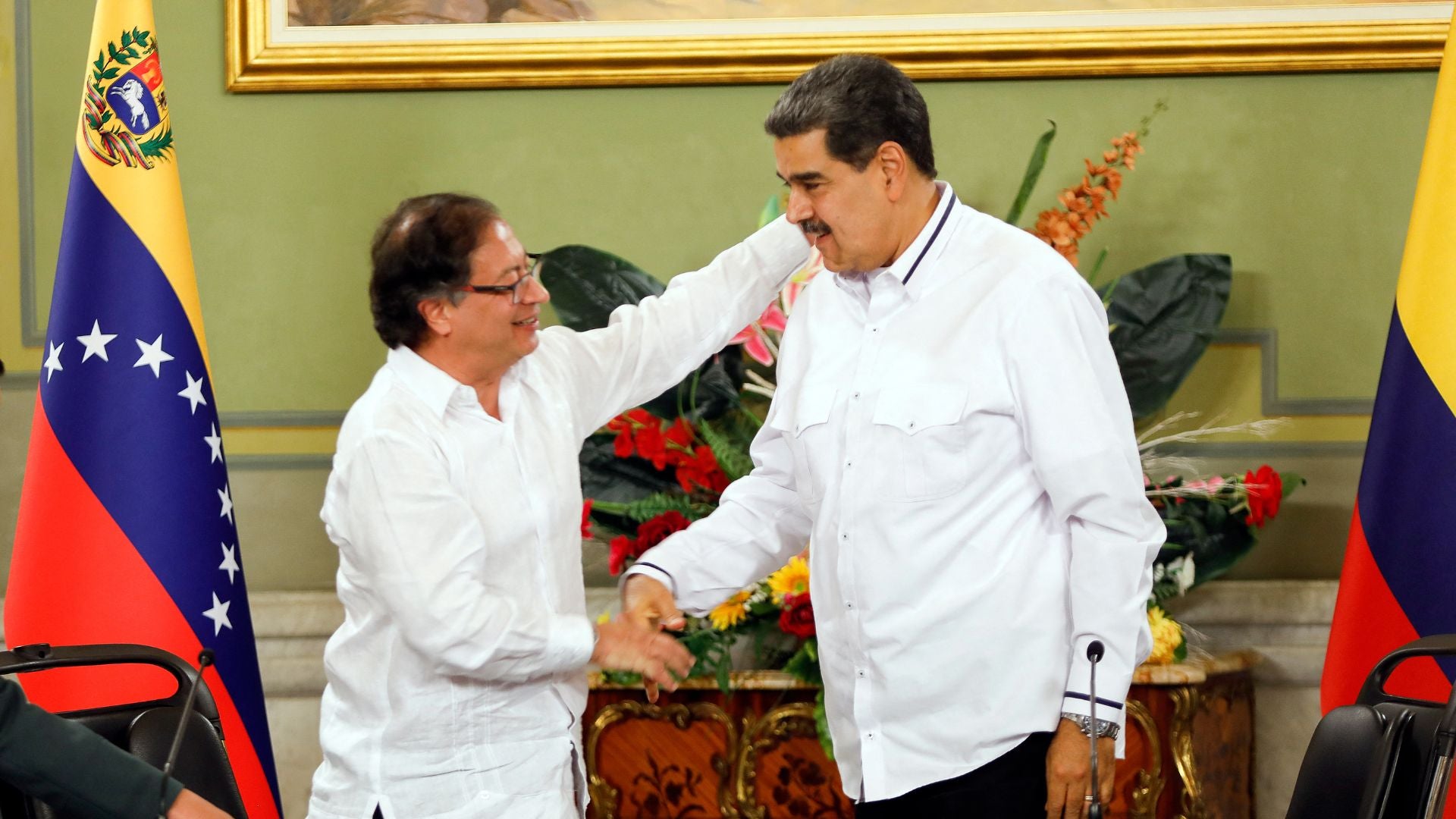 Gustavo Petro y Nicolás Maduro (AFP)