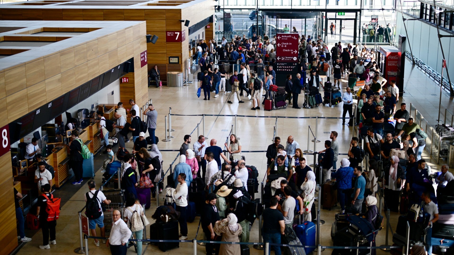 Pasajeros afectados por ciberataque | Foto: AFP
