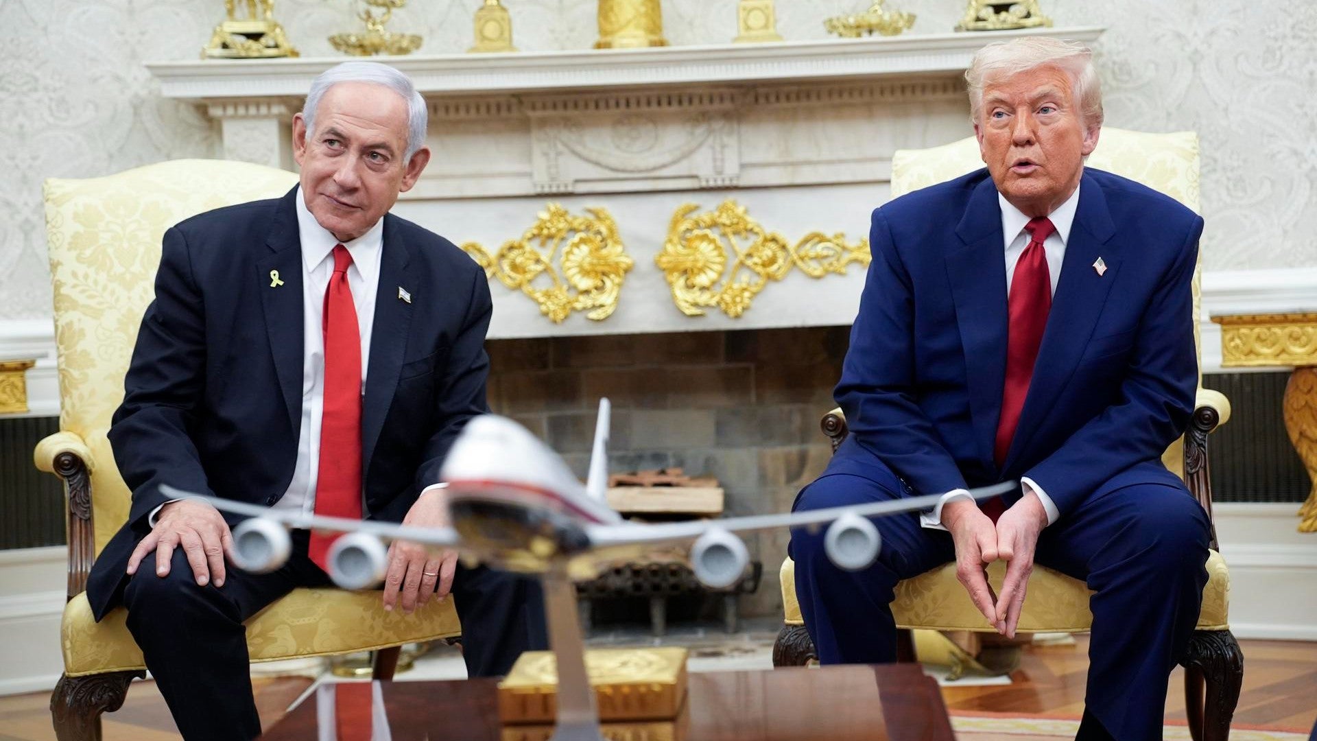 Benjamín Netanyahu, primer ministro de Israel, y Donald Trump, presidente de EE. UU. - Foto: EFE