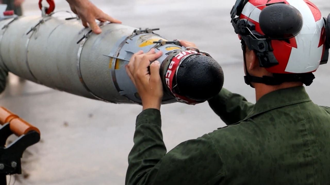 Estados Unidos intensifica ejercicios militares en el Caribe y revela imágenes cargando aviones F35 con misiles - Foto de referencia