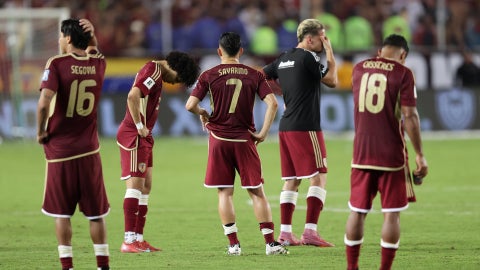 Jugadores de La Vinotinto tras la derrota ante Colombia por Eliminatorias - Foto: EFE
