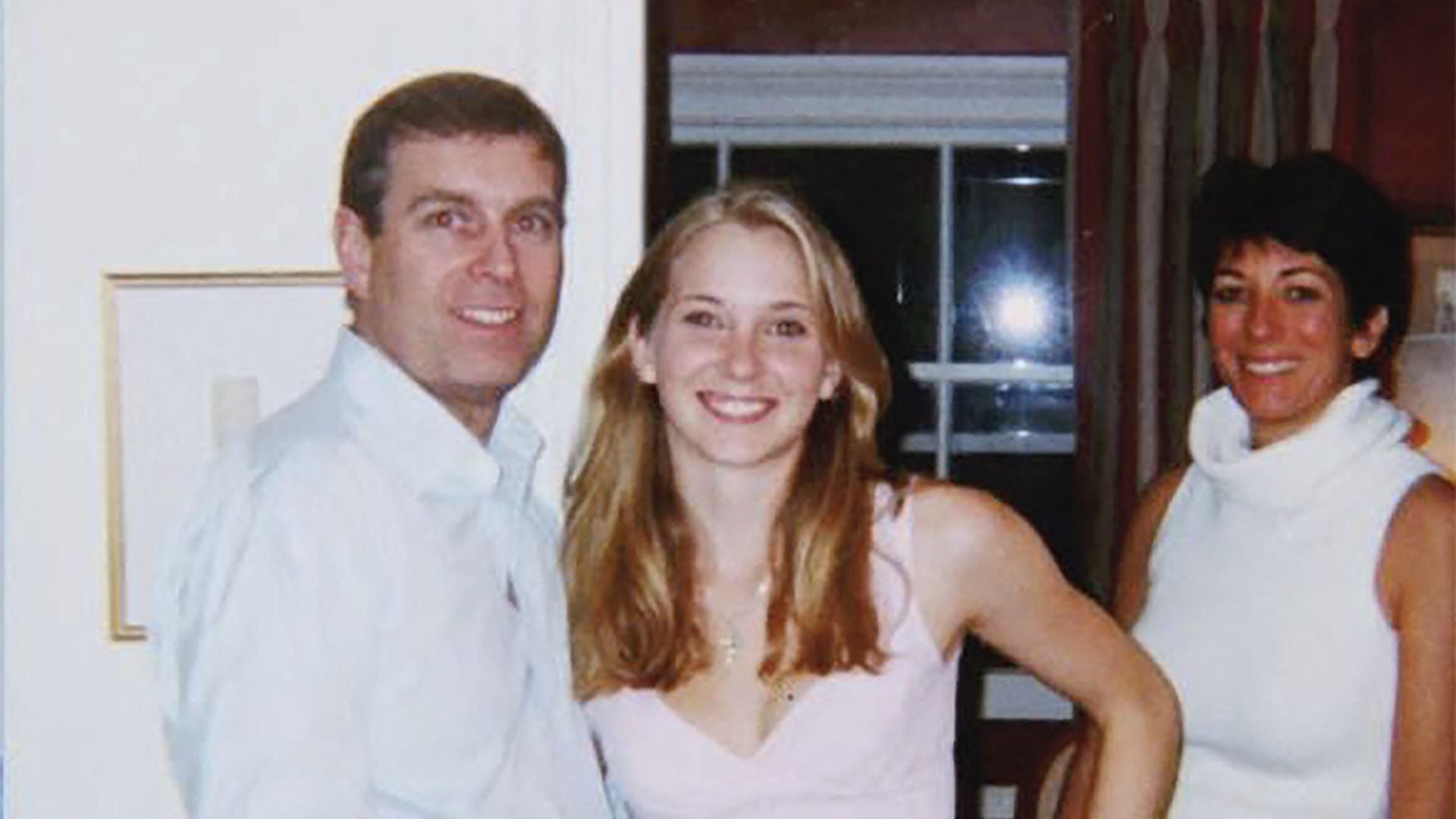 El príncipe Andrés y Virginia Giuffre (AFP)