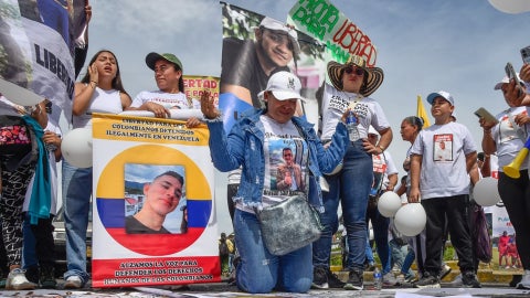 Familiares de colombianos detenidos - AFP
