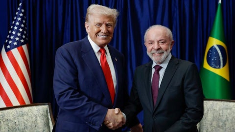 Encuentro entre Donald Trump y Lula da Silva en Malasia - Foto: EFE