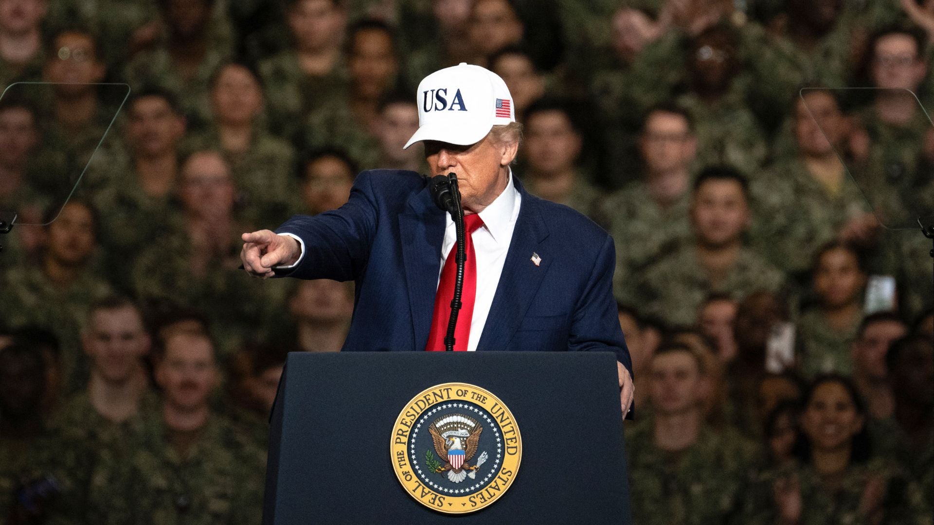 Donald Trump en la base naval estadounidense de Yokosuka - Foto AFP Donald Trump en la base naval estadounidense de Yokosuka - Foto AFP