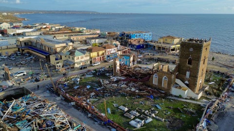 Huracán Melissa deja al menos 32 muertos a su paso por el Caribe - Foto AFP
