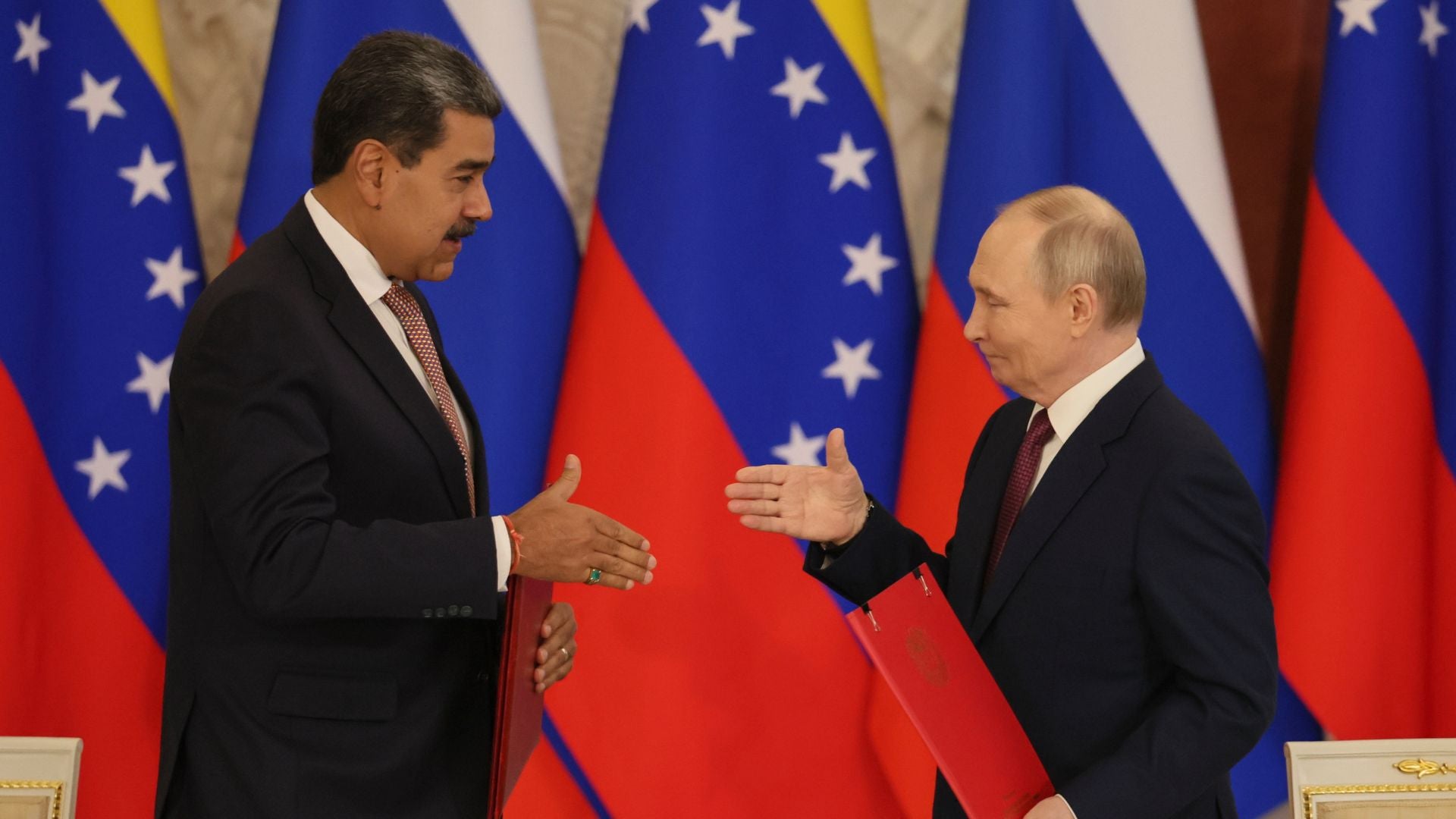 Nicolás Maduro y Vladimir Putin (EFE)