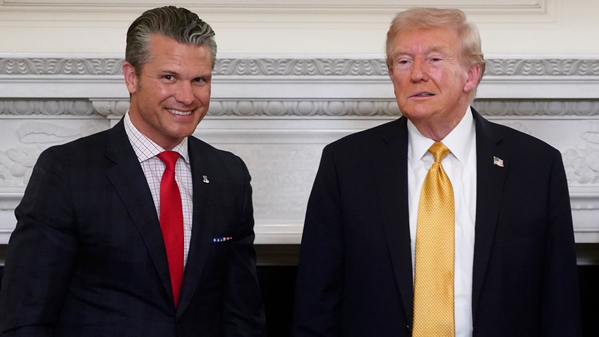Pete Hegseth y Donald Trump / FOTO: EFE
