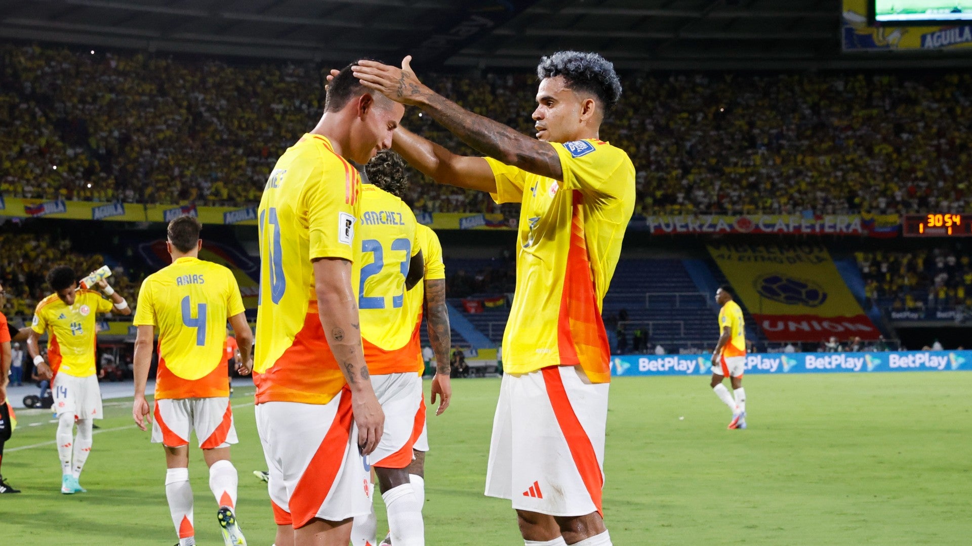 Luis Díaz y James Rodríguez | Foto: EFE