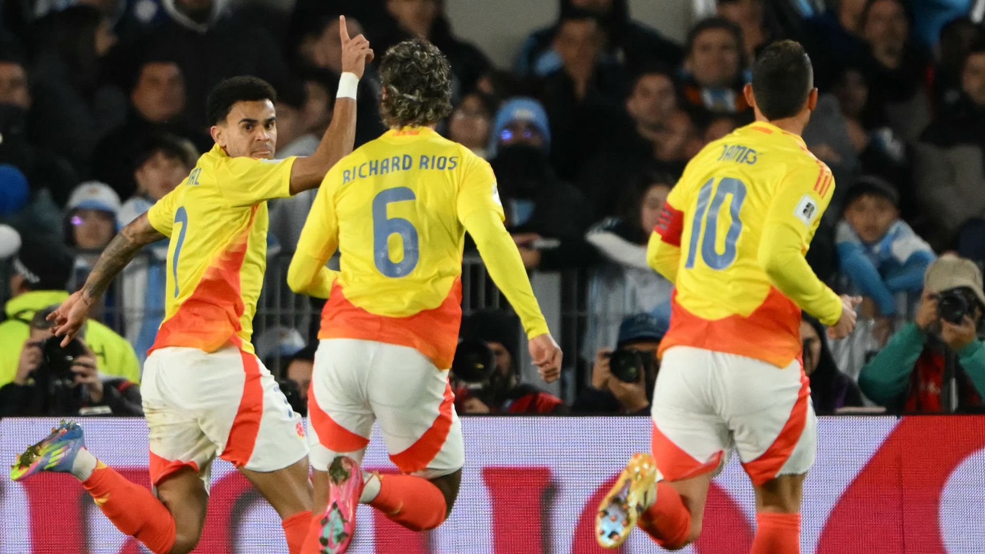 Luis Díaz, Richard Ríos y James Rodríguez - Foto AFP