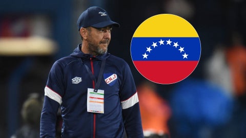 Álvaro 'Chino' Recoba - Foto AFP/ Bandera Venezuela - Foto Canva