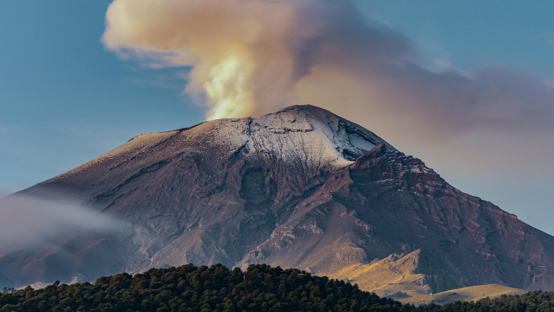 Volcán | Foto referencia: Canva