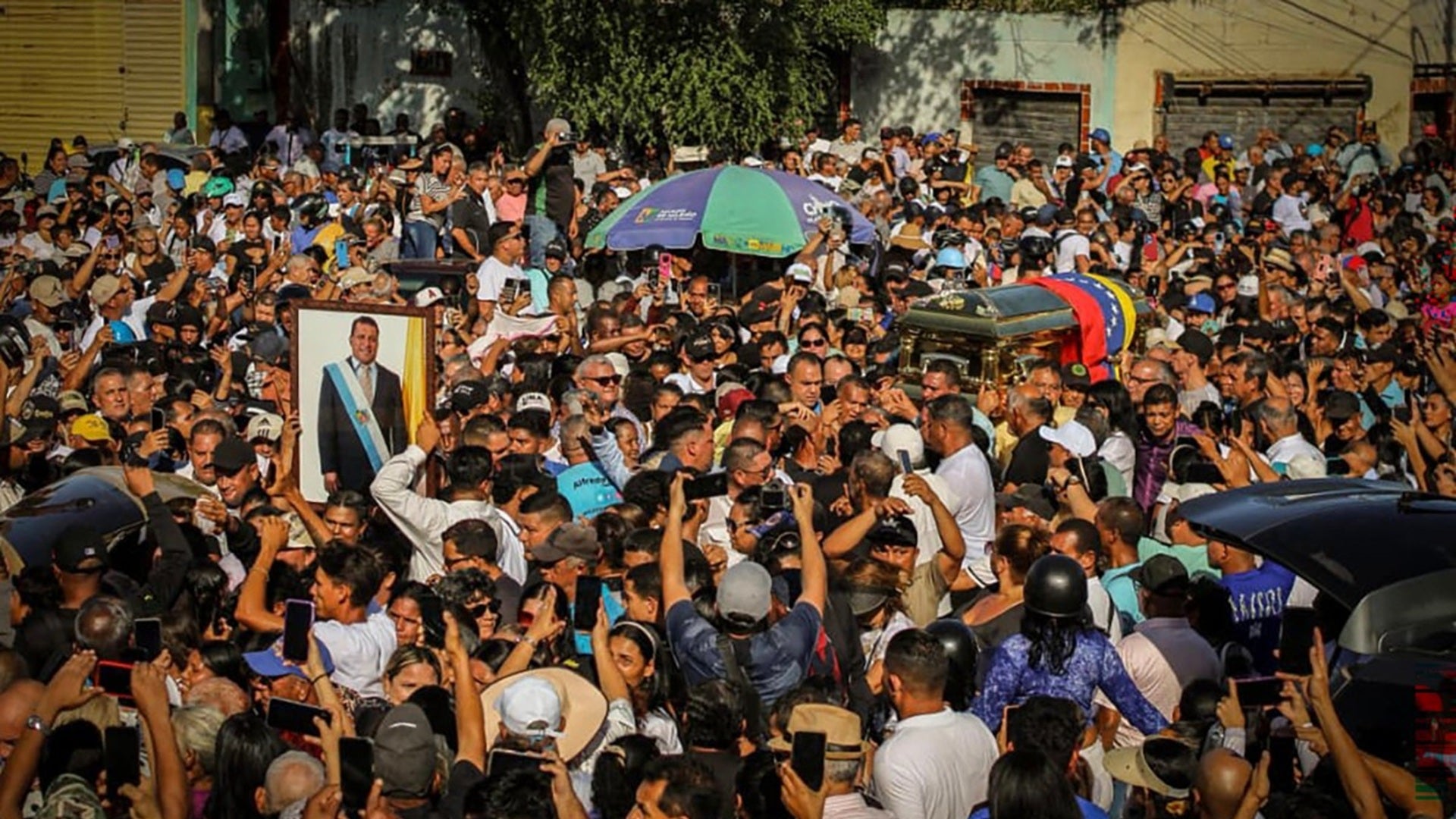 Funeral Alfredo Díaz, AFP