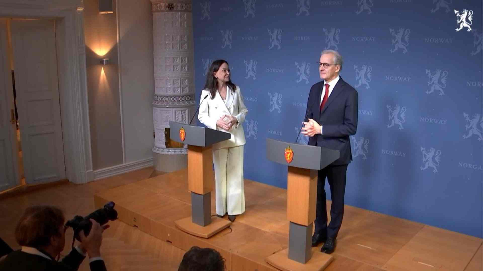 El primer ministro de Noruega, Jonas Gahr Støre, y la premio Nobel de la Paz María Corina Machado - Oficina del Primer Ministro de Noruega