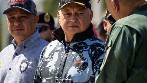 Diosdado Cabello emuló al derrocado expresidente panameño Manuel Noriega al  desafiar a EE. UU. con machete en mano | NTN24.COM