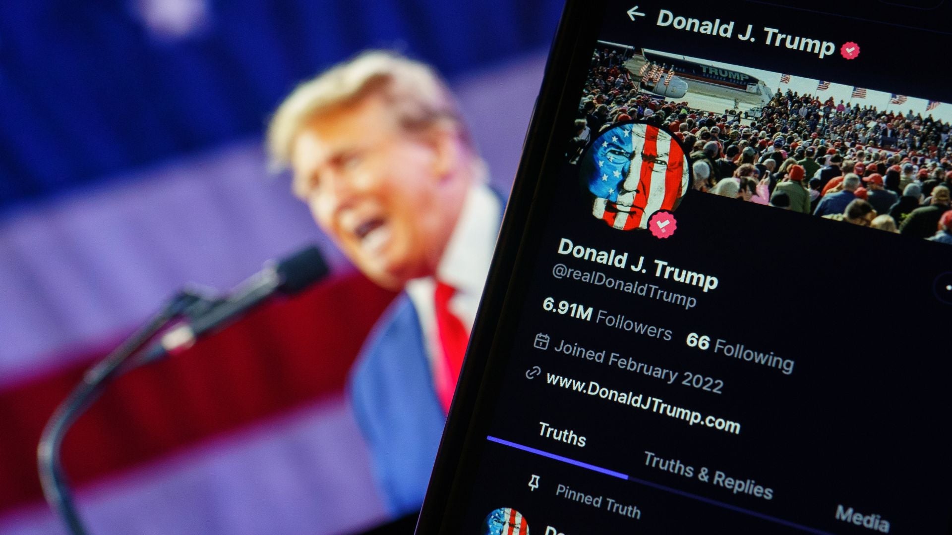 Trump en redes - Foto EFE