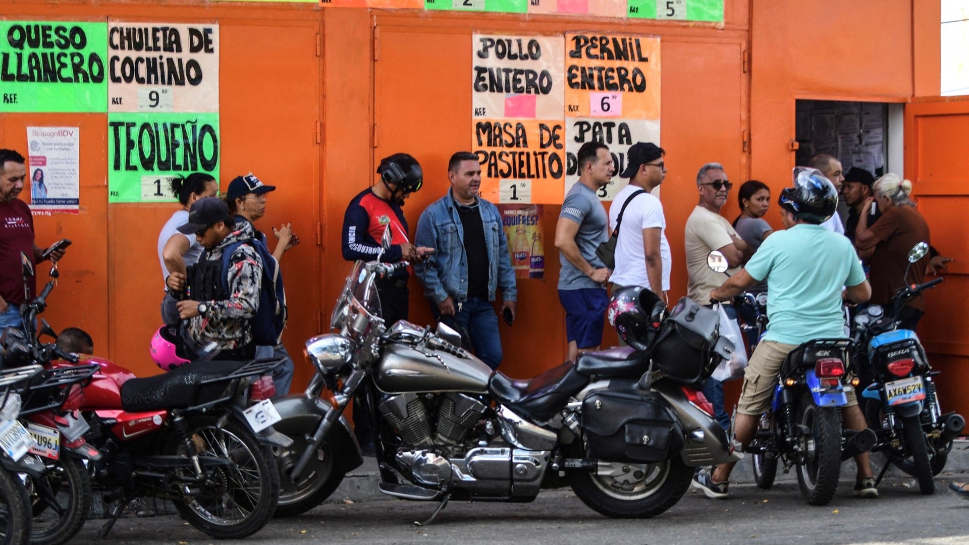 Comercios en Caracas - AFP