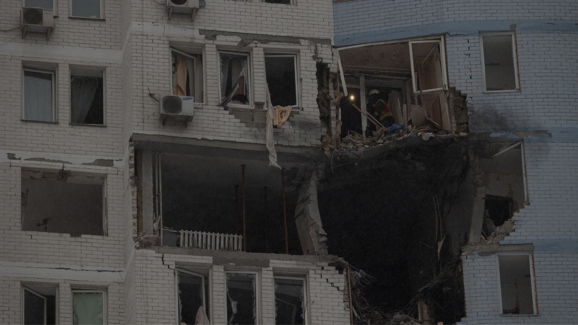 Imagen del ataque de Rusia a Ucrania durante la noche del 8 de enero - Foto: AFP