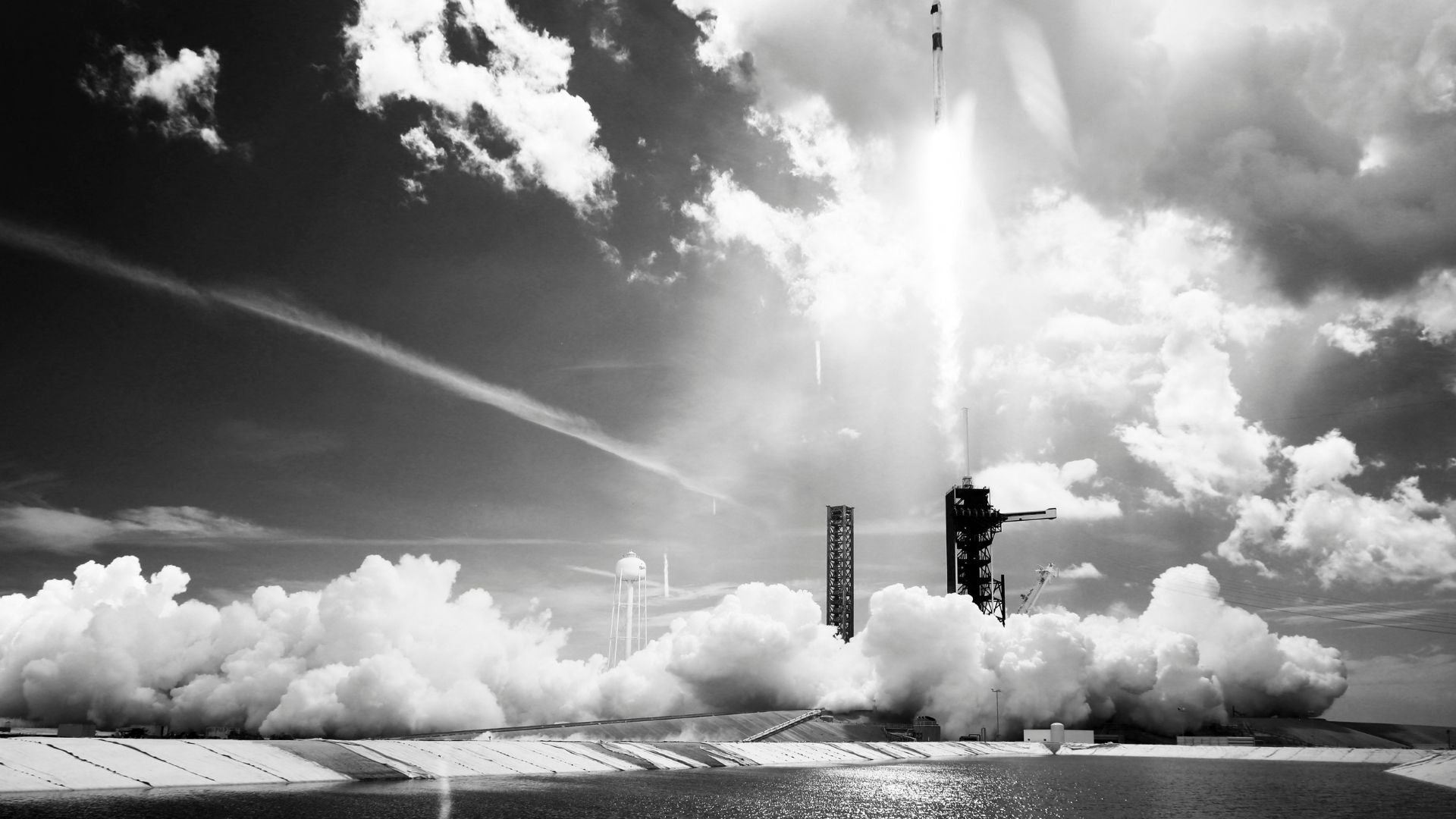 Cohete SpaceX Falcon 9 que transporta la nave espacial Dragon | Foto AFP