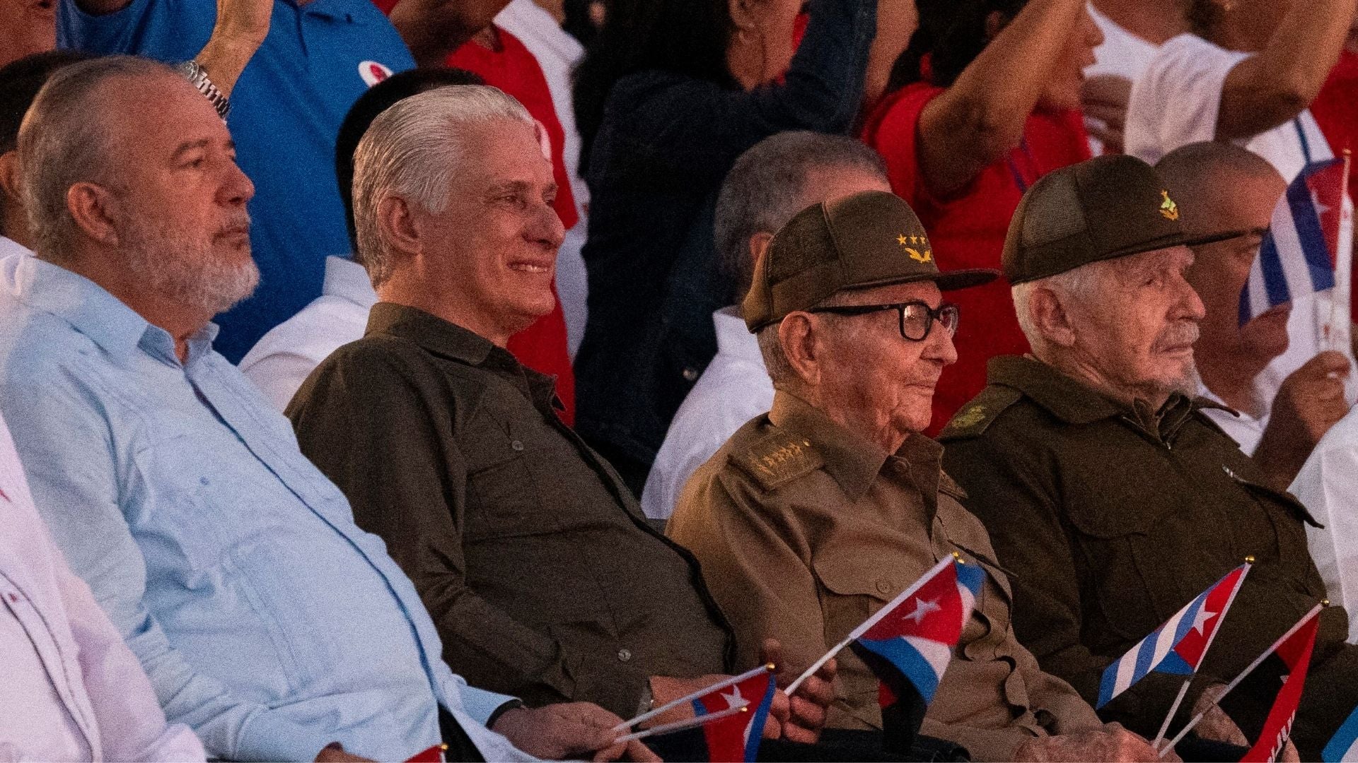 Miguel Díaz-Canel y Raúl Castro - Foto: AFP