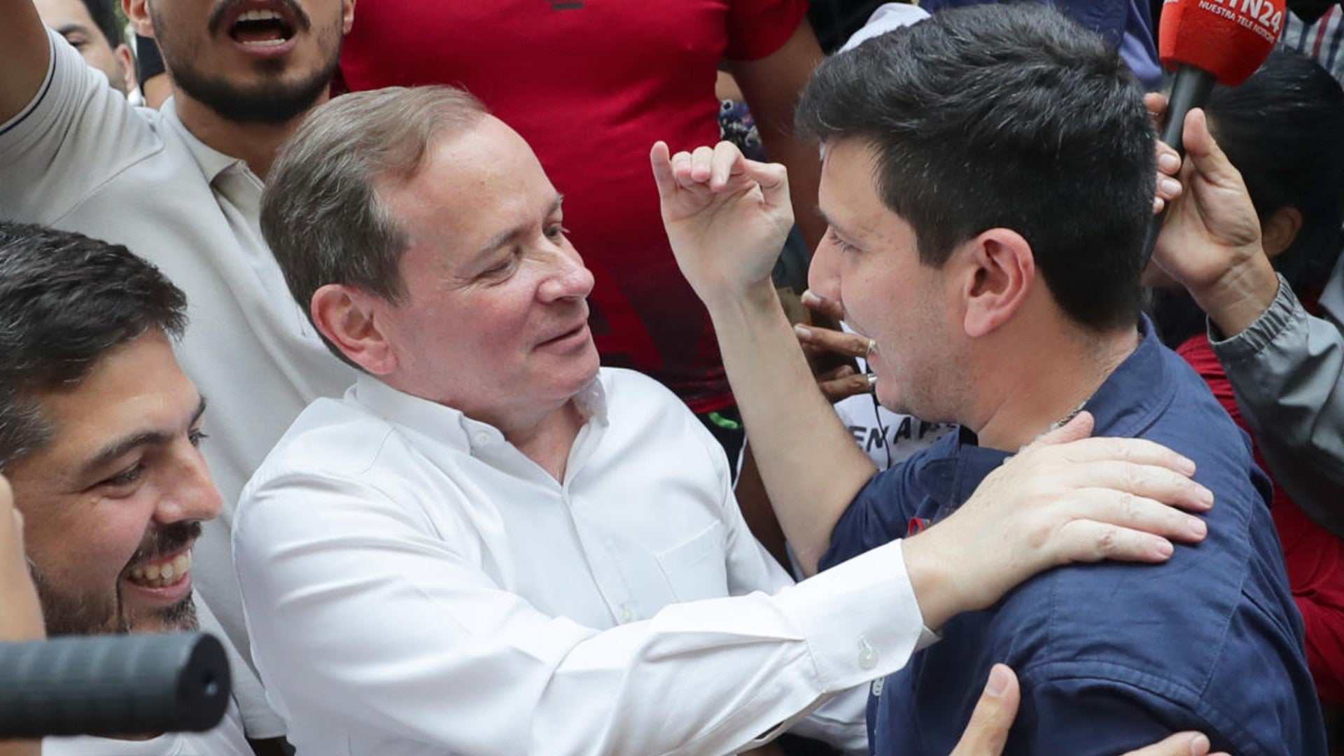 Juan Pablo Guanipa tras ser excarcelado y antes de su secuestro por el régimen venezolano - Foto: EFE