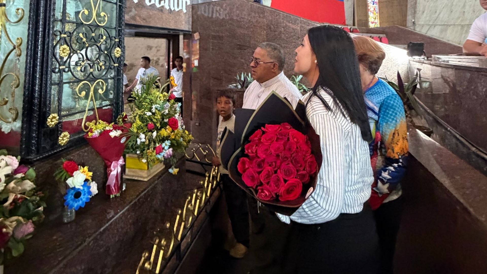 María Oropeza, en el Santuario Nacional de Nuestra Señora de Coromoto, tras su excarcelación - Foto: X @mariaoropeza94
