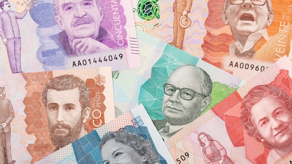 Billetes colombianos (Canva)