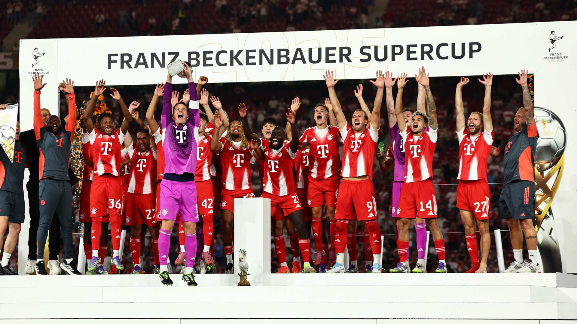 Bayern Múnich campeón de Supercopa Franz Beckenbauer - Foto EFE