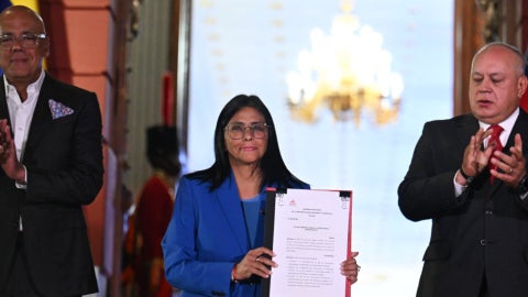 Delcy Rodríguez promulga ley de amnistía aprobada por la Asamblea Nacional  del régimen que administra: "Hay que saber pedir perdón" | NTN24.COM