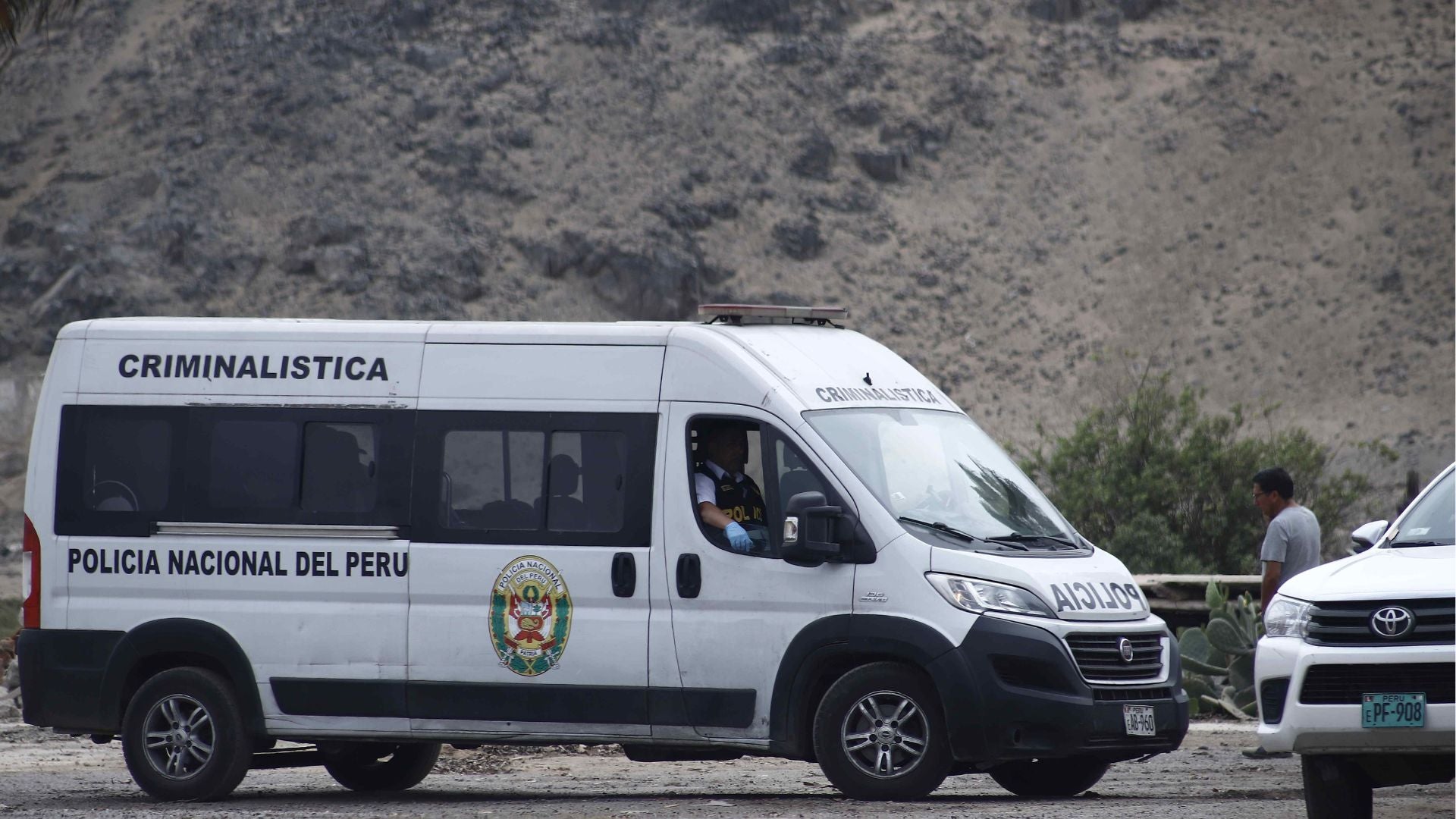 Hallan los restos de helicóptero militar que había desaparecido en Perú - Foto de referencia EFE