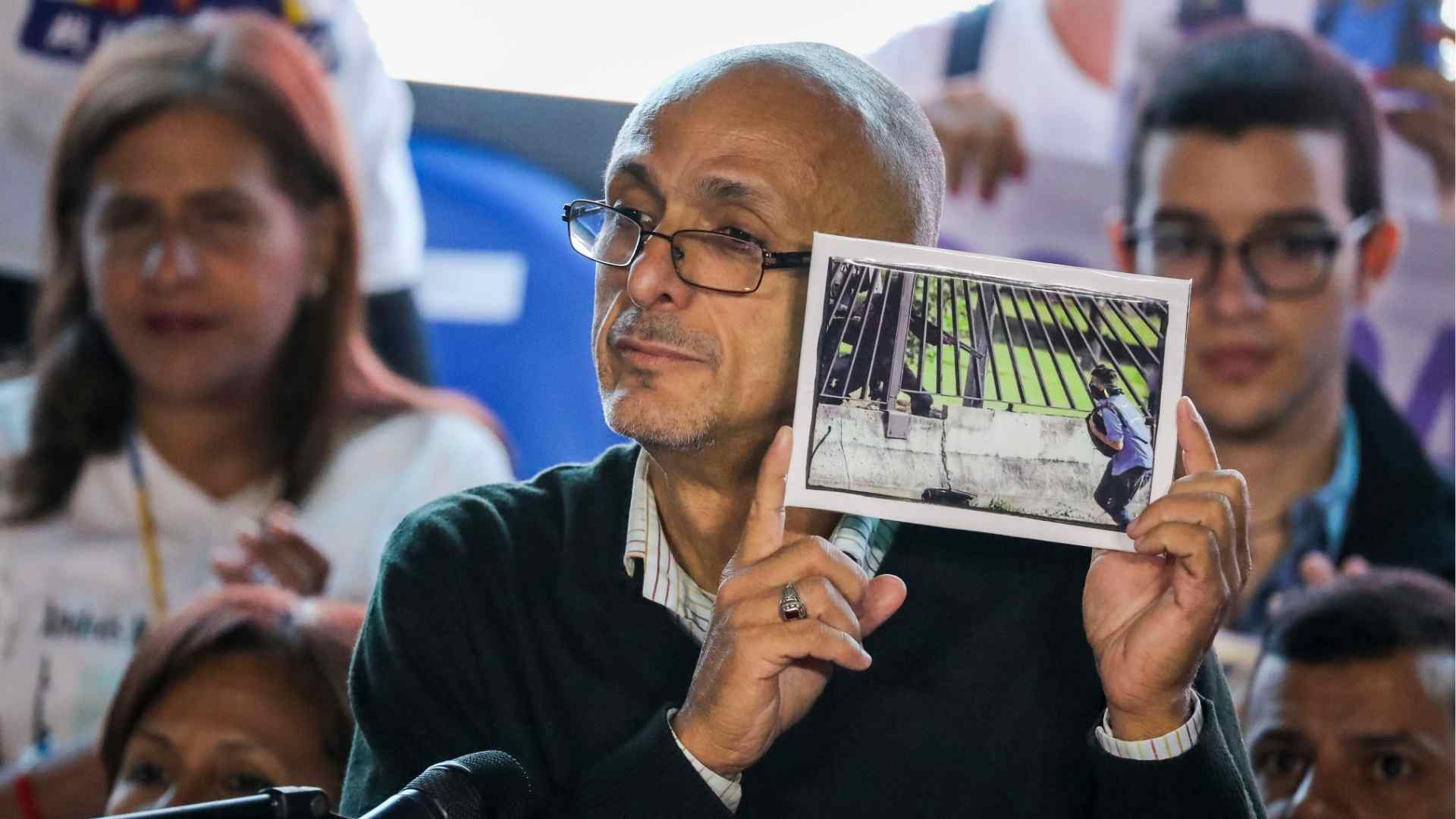 David Vallenilla, padre del joven David José Vallenilla - EFE