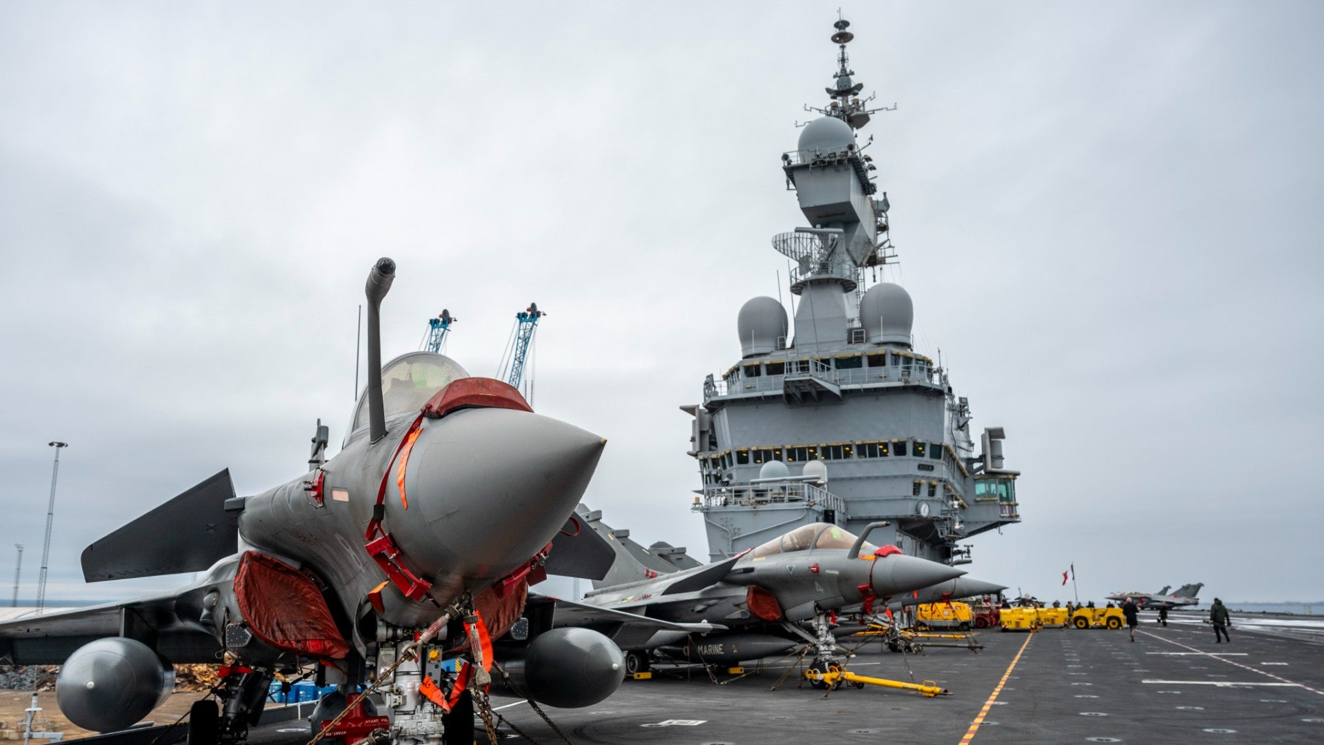 Portaviones francés Charles De Gaulle - Foto de referencia: EFE