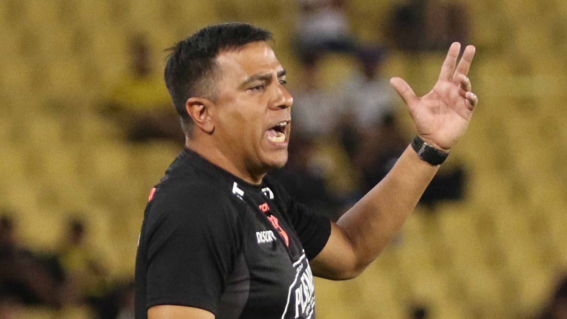 César Farías, entrenador venezolano de Barcelona de Guayaquil - Foto: EFE