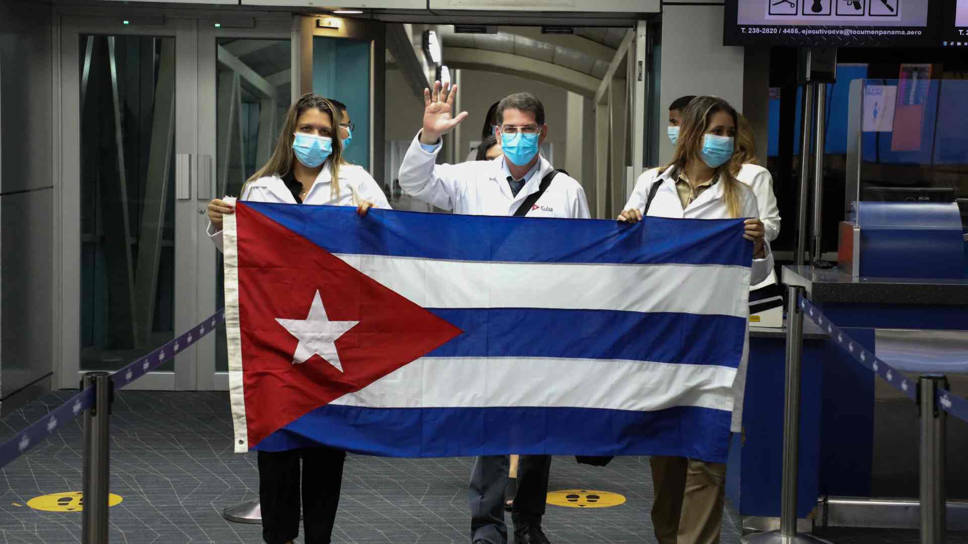 Médicos cubanos - AFP