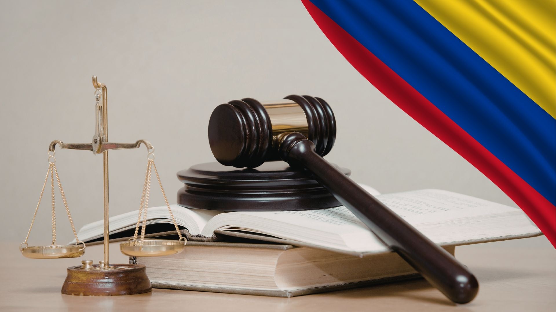 Justicia/ Bandera de Colombia - Foto Canva