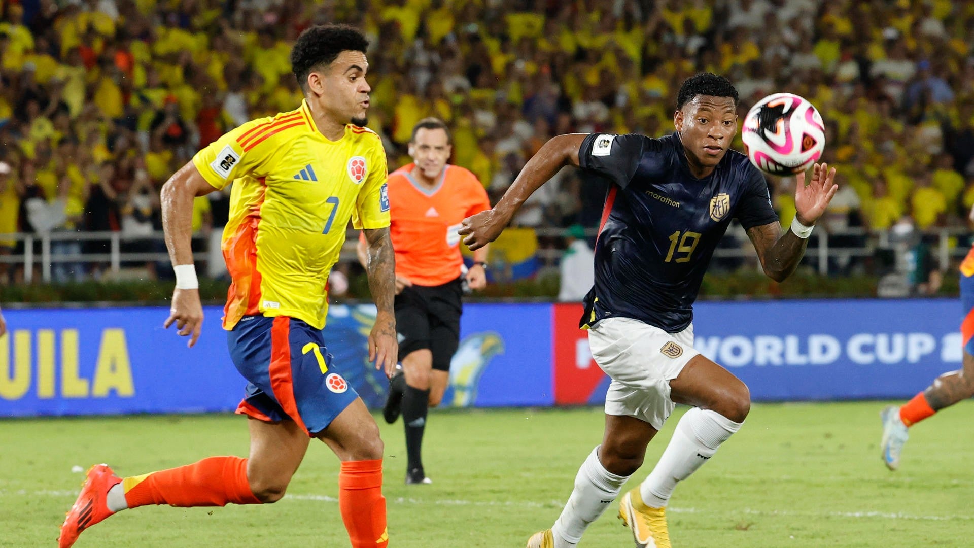 Colombia ante Ecuador en Eliminatorias al Mundial 2026 - Foto: EFE