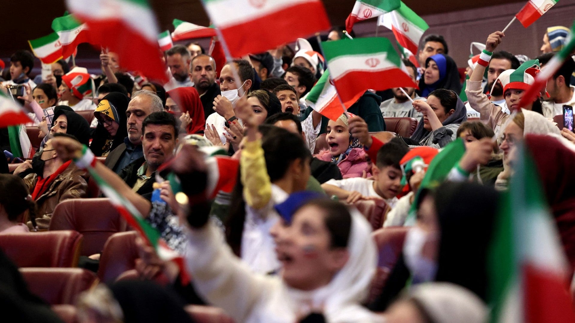 Hinchas iraníes. (AFP)
