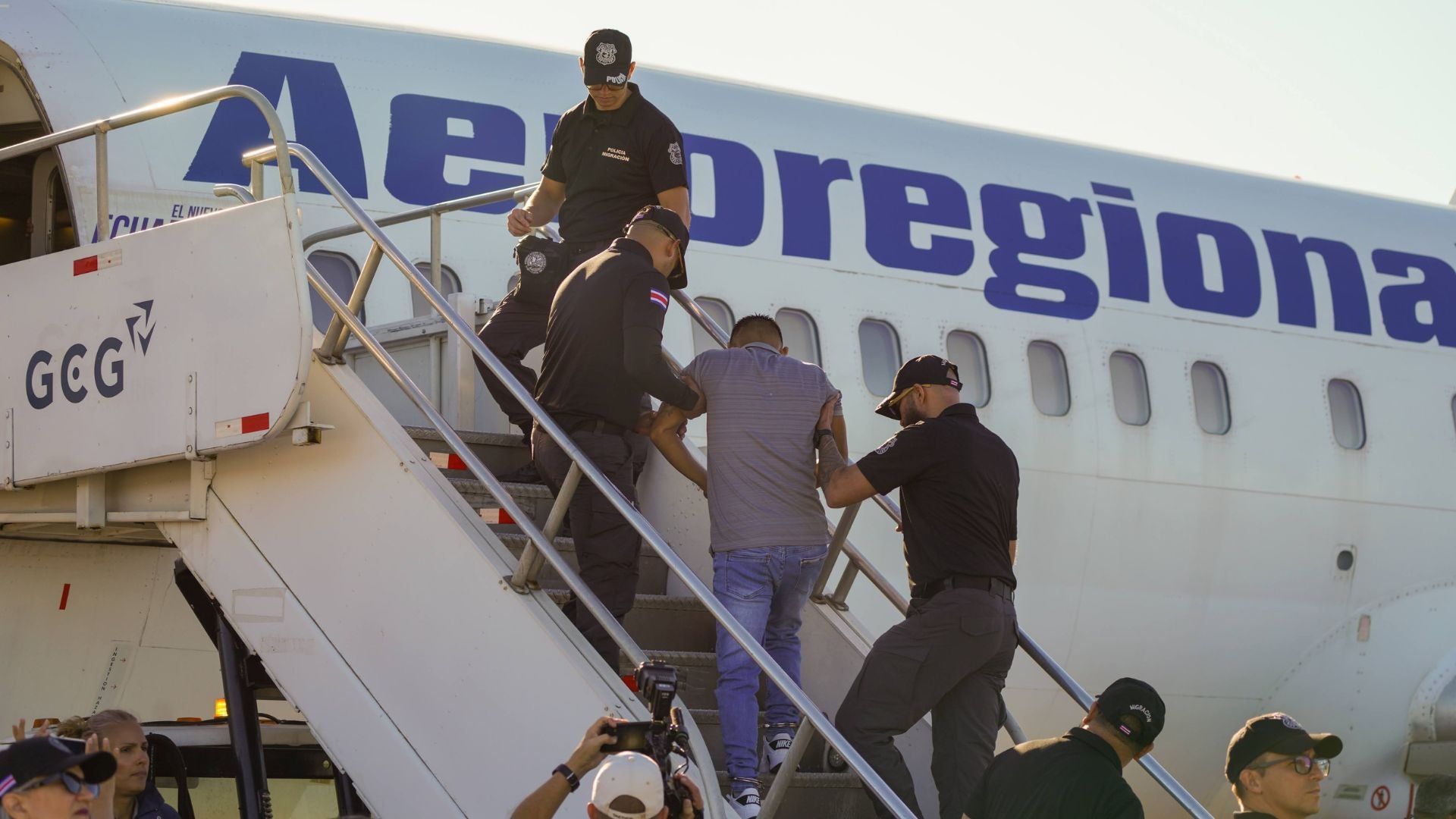 Deportaciones en Costa Rica - Foto tomada de X @WHAAsstSecty