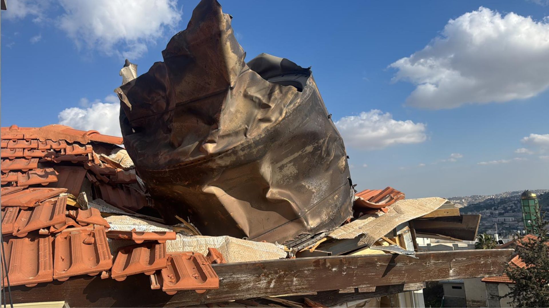 Restos de misiles e interceptores cayeron sobre lugares santos de Jerusalén - EFE