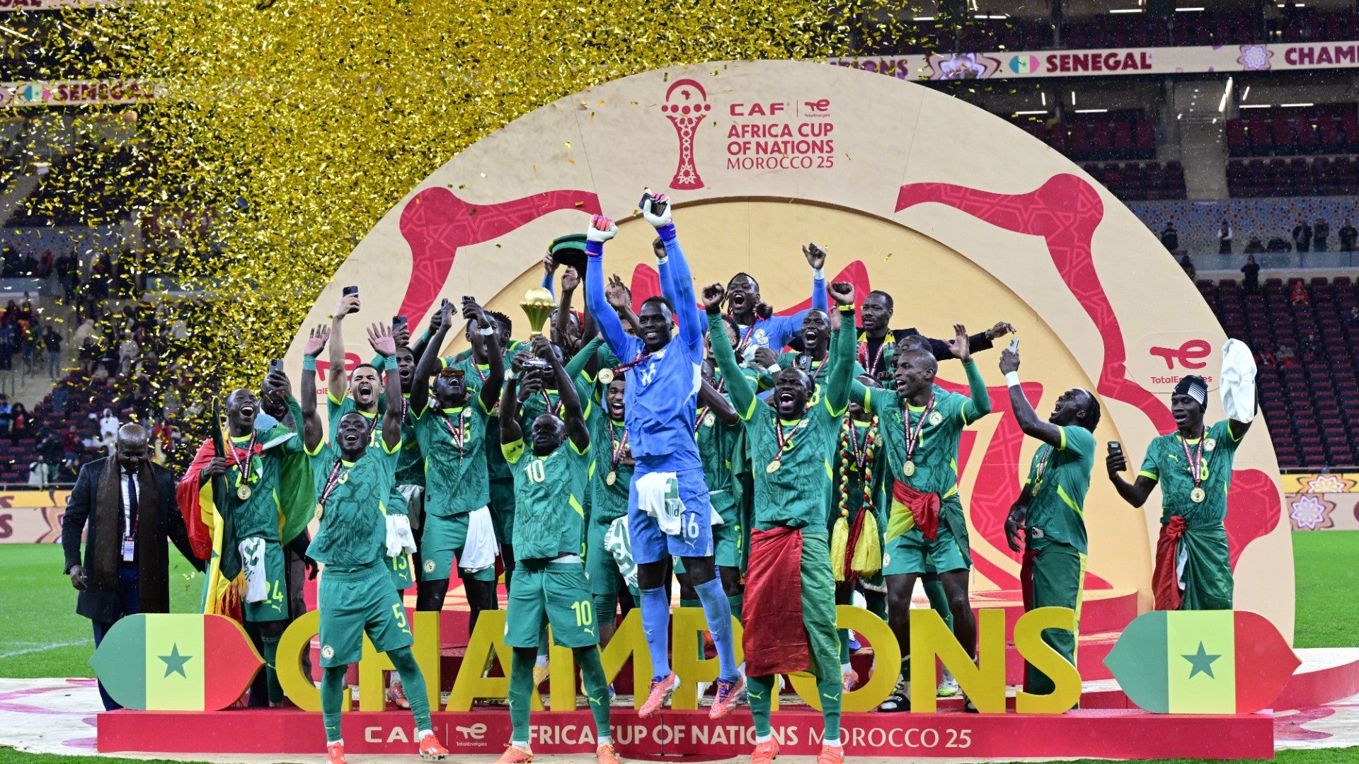Selección de Senegal celebrando su título en la AFCON | Foto: EFE