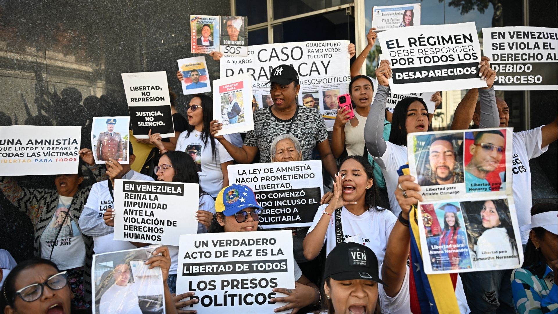 Familiares de presos políticos en Venezuela - Foto: AFP