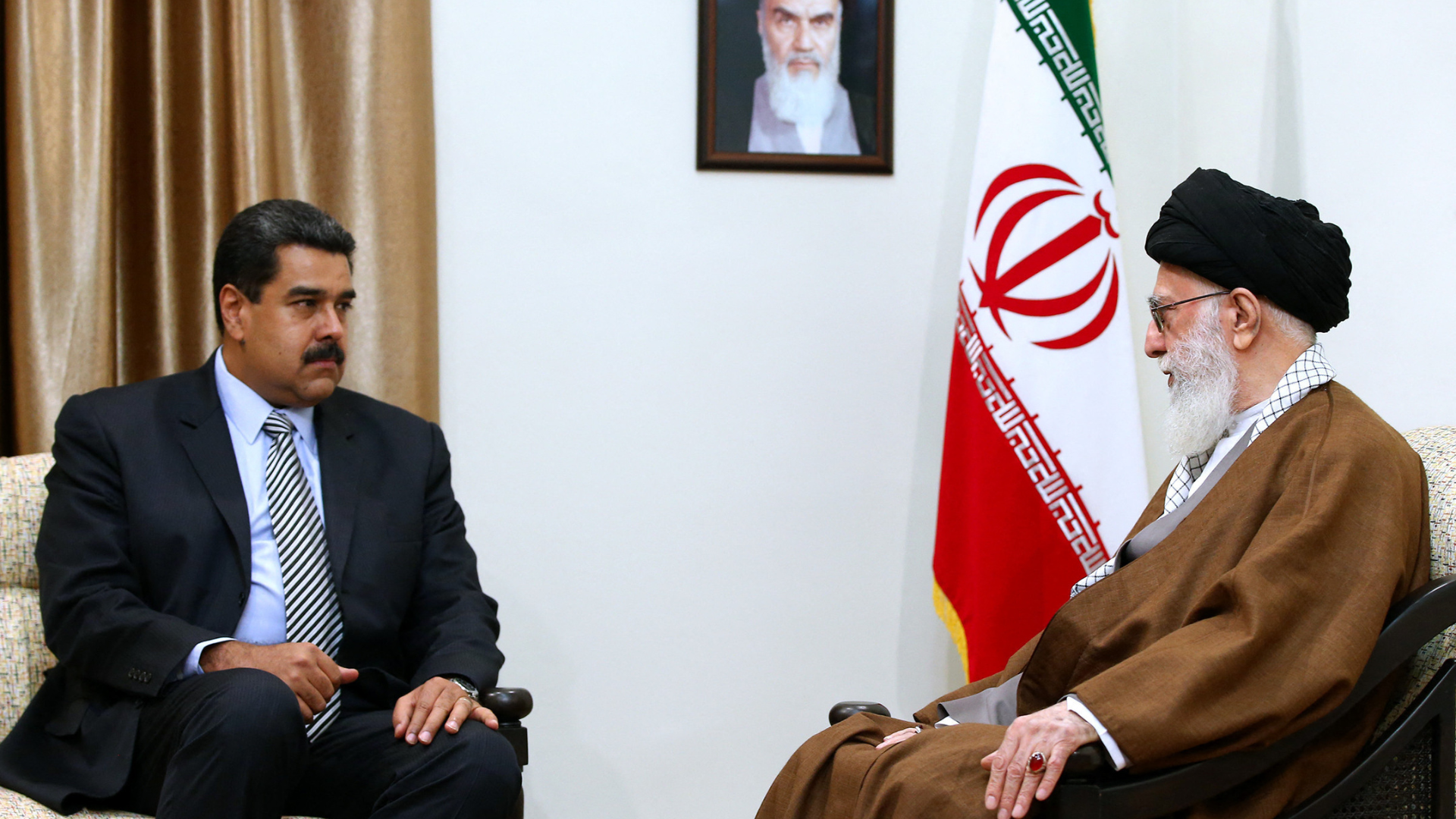 Nicolás Maduro y Alí Jamenei | Foto: AFP