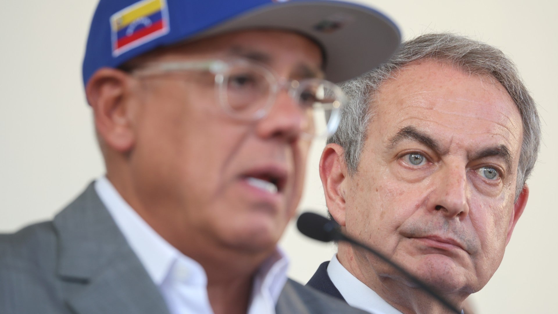Jorge Rodríguez, presidente de la ilegítima Asamblea Nacional de Venezuela y José Luis Rodríguez Zapatero, expresidente del Gobierno de España - Foto: EFE
