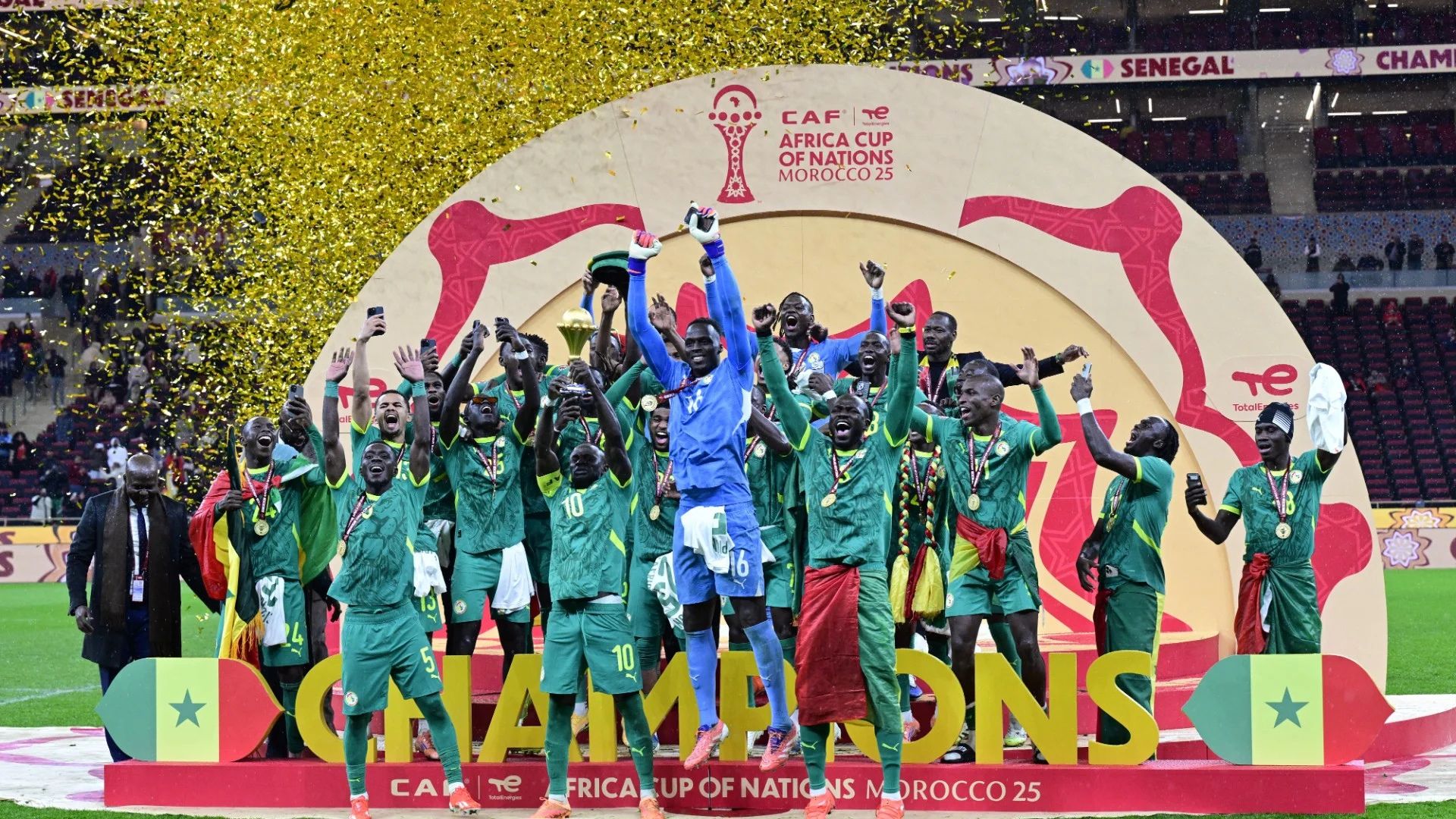 Selección de Senegal celebrando su título en la AFCON - Foto: EFE