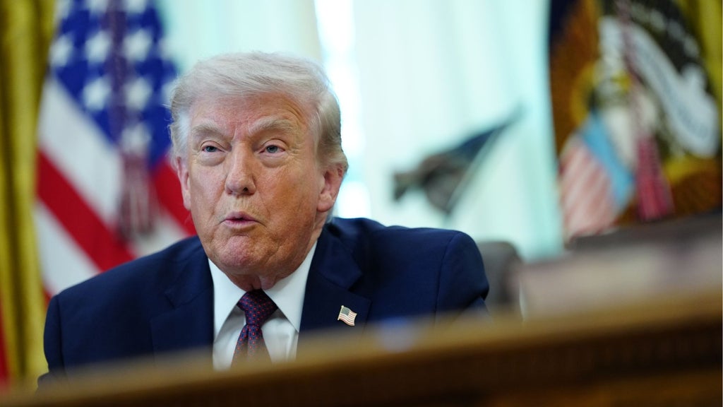 Trump considera retirar a EE. UU. de la OTAN tras conflicto en Irán