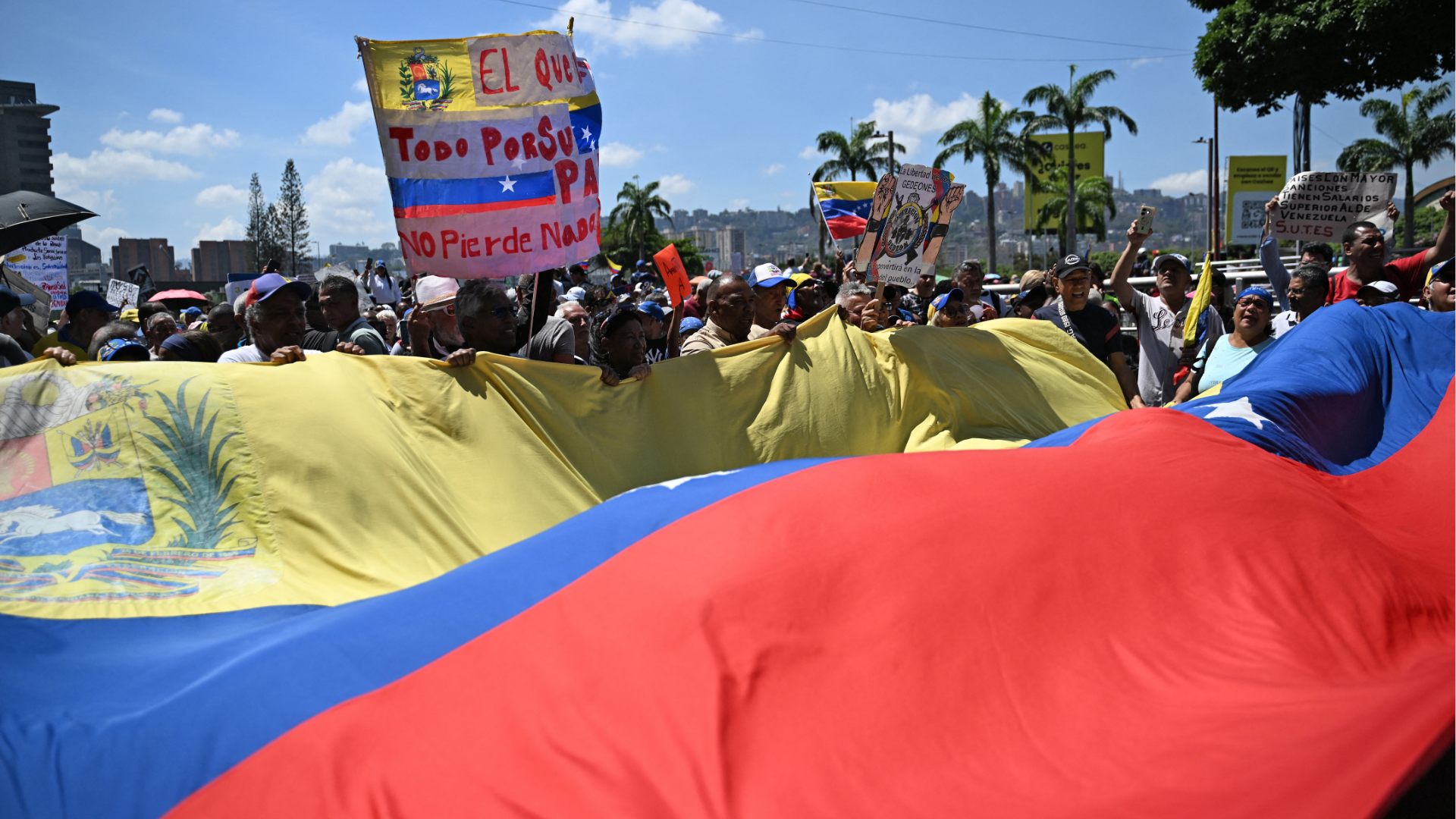 Marcha en Venezuela por salarios y pensiones dignas - Foto EFE